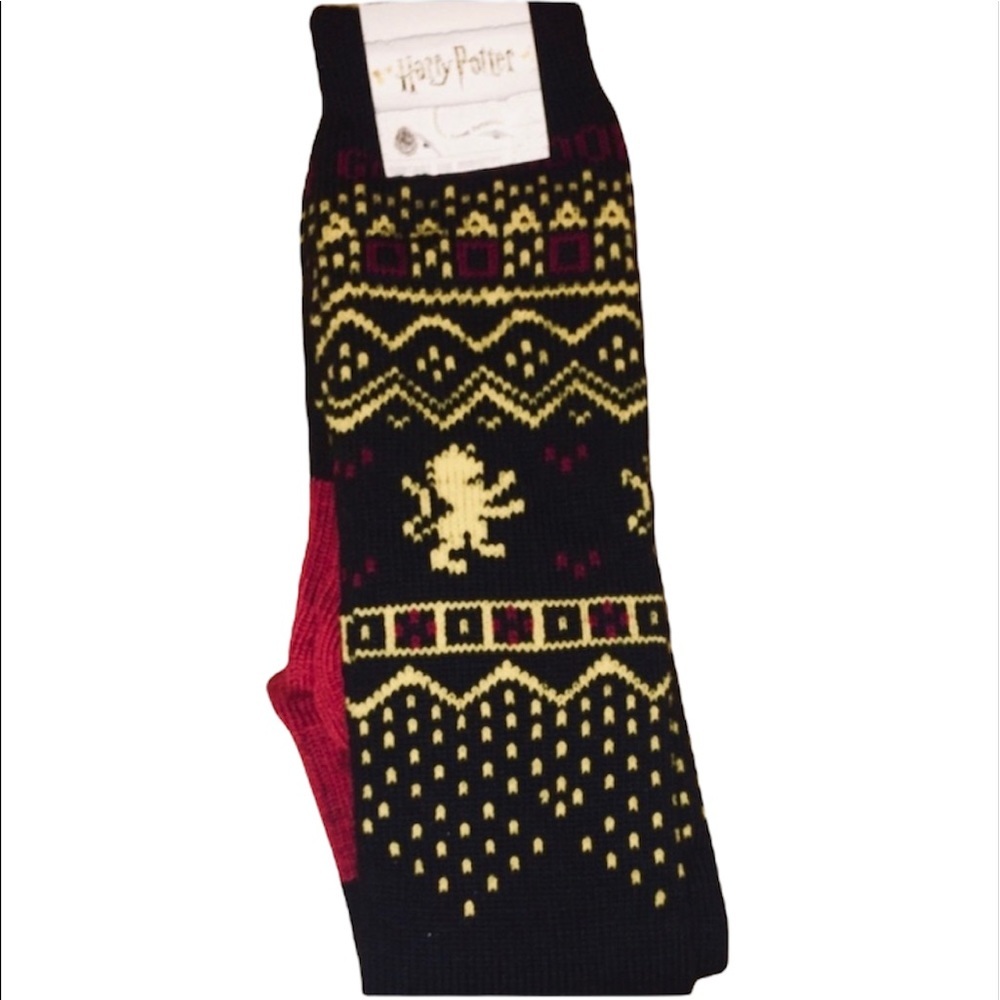 NWT Harry Potter: 4-10 Gryffindor Cozy Crew Socks - Picture 3 of 3